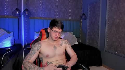 Ronny Colton online show from January 19, 1:42 am