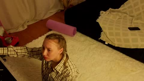 Snapshot of ronnycookie_ chatting on March 29, 6:41 pm ronnycookie_ online show from March 29, 6:41 pm