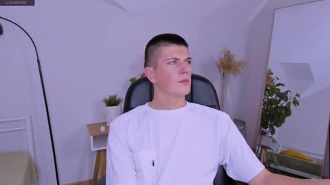 Snapshot of rony_winston chatting on December 9, 1:24 pm Rony online show from December 9, 1:24 pm