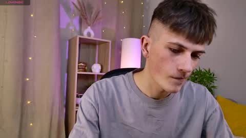 Snapshot of rony_winston chatting on February 6, 7:28 pm Rony online show from February 6, 7:28 pm