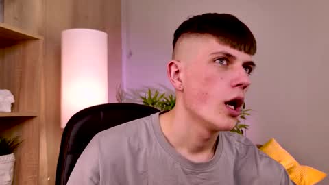 Snapshot of rony_winston chatting on February 16, 7:21 pm Rony online show from February 16, 7:21 pm