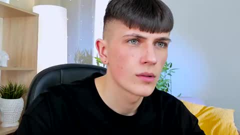 Rony online show from March 13, 1:29 pm