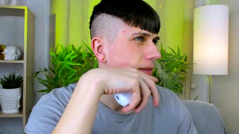 Rony online show from April 5, 8:50 pm