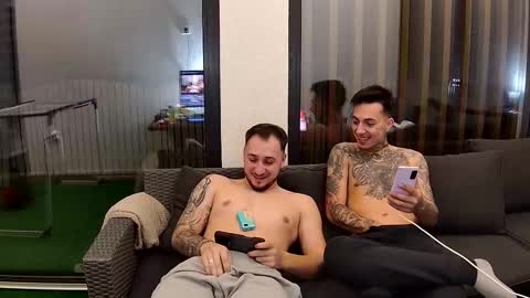 ionut online show from March 10, 8:03 pm