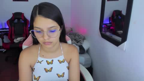  MIA AND PAUL online show from January 9, 11:06 pm