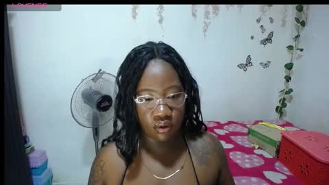 Snapshot of roos_veyker chatting on January 20, 1:11 pm roos_veyker online show from January 20, 1:11 pm