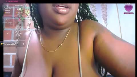 Snapshot of roos_veyker chatting on October 23, 4:50 pm roos_veyker online show from October 23, 4:50 pm