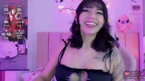 Snapshot of roose_eva chatting on July 17, 3:07 pm roose eva online show from July 17, 3:07 pm