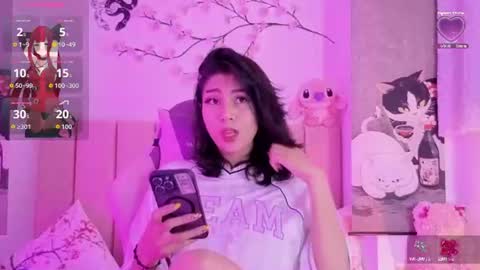 Snapshot of roose_eva chatting on July 28, 3:54 pm roose eva online show from July 28, 3:54 pm