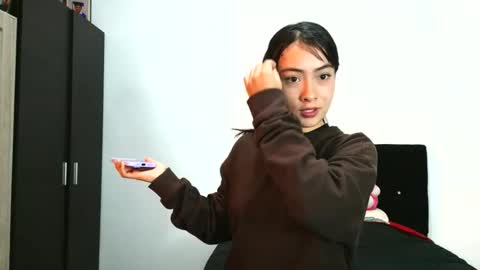 Snapshot of roosmery_ chatting on March 30, 10:55 pm roosmery_ online show from March 30, 10:55 pm