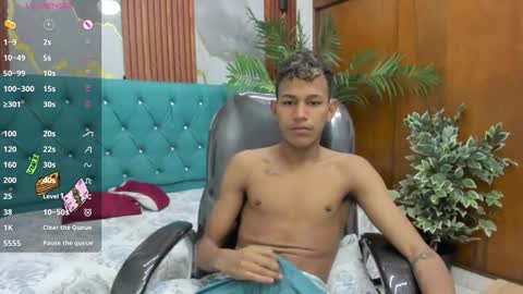 Snapshot of rory_castro chatting on January 8, 10:56 pm RORY CASTRO online show from January 8, 10:56 pm