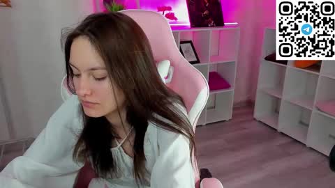 Viola online show from March 18, 8:39 am