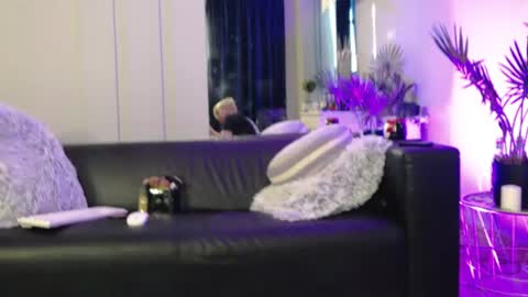 Snapshot of rosacatalleya chatting on July 5, 4:07 am Rose online show from July 5, 4:07 am