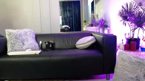 Snapshot of rosacatalleya chatting on July 9, 4:16 am Rose online show from July 9, 4:16 am