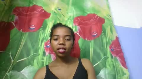 Snapshot of rosah225127 chatting on April 11, 7:45 am rosah225127 online show from April 11, 7:45 am