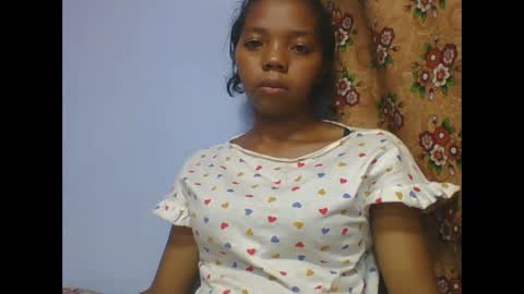 Snapshot of rosah225127 chatting on April 15, 7:58 pm rosah225127 online show from April 15, 7:58 pm