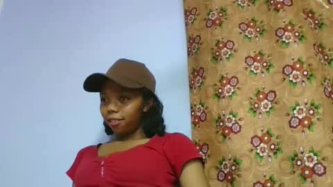 Snapshot of rosah225127 chatting on April 23, 12:29 pm rosah225127 online show from April 23, 12:29 pm