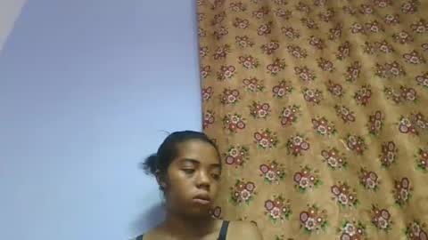 Snapshot of rosah225127 chatting on April 25, 6:16 am rosah225127 online show from April 25, 6:16 am