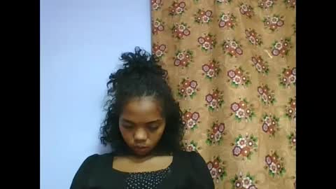 Snapshot of rosah225127 chatting on April 29, 5:30 pm rosah225127 online show from April 29, 5:30 pm