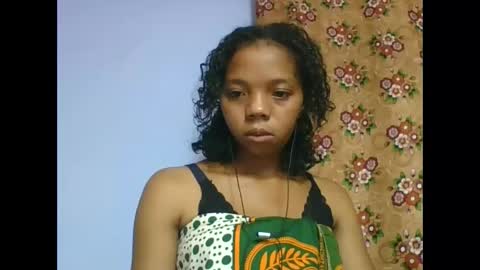 Snapshot of rosah225127 chatting on May 11, 5:43 pm rosah225127 online show from May 11, 5:43 pm