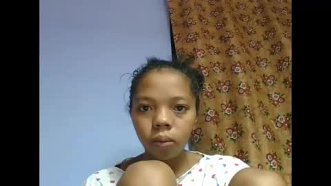 Snapshot of rosah225127 chatting on May 18, 3:46 am rosah225127 online show from May 18, 3:46 am