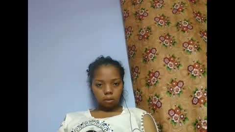 Snapshot of rosah225127 chatting on May 27, 5:10 pm rosah225127 online show from May 27, 5:10 pm