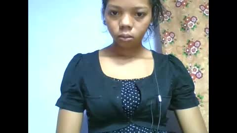 Snapshot of rosah225127 chatting on May 28, 5:16 am rosah225127 online show from May 28, 5:16 am