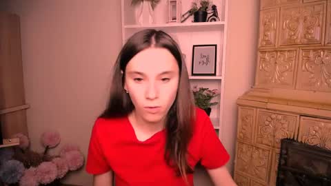 Snapshot of rosalais_ chatting on May 16, 6:10 am Rose online show from May 16, 6:10 am