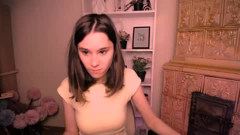 Snapshot of rosalais_ chatting on May 22, 6:09 am Rose online show from May 22, 6:09 am