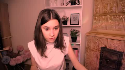 Snapshot of rosalais_ chatting on May 23, 6:07 am Rose online show from May 23, 6:07 am