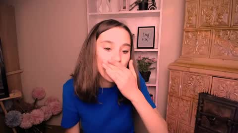 Snapshot of rosalais_ chatting on June 3, 6:16 am Rose online show from June 3, 6:16 am