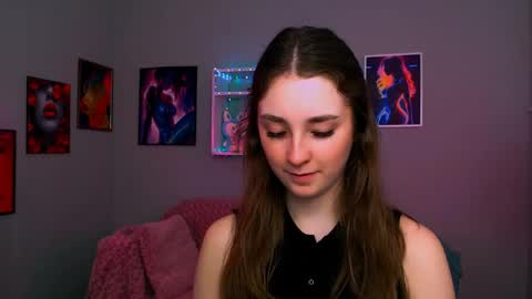 Snapshot of rosalie_swan3 chatting on May 4, 9:16 am Black Swan online show from May 4, 9:16 am