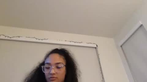 Rosalina online show from February 9, 8:33 am