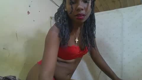 Snapshot of rosalinda933 chatting on May 25, 1:00 am Rosalinda online show from May 25, 1:00 am