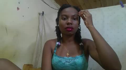 Snapshot of rosalinda933 chatting on May 25, 1:06 pm Rosalinda online show from May 25, 1:06 pm