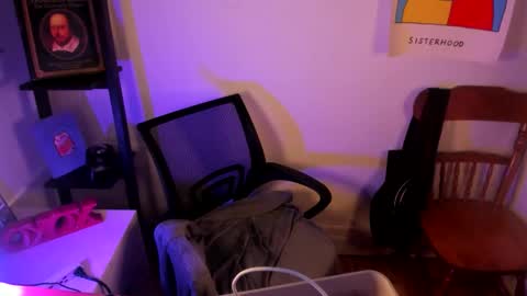 rose257044 online show from March 15, 1:39 pm