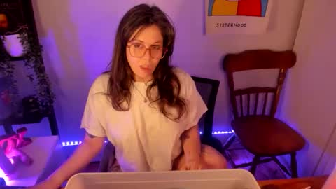 Snapshot of rose257044 chatting on March 22, 2:42 pm rose257044 online show from March 22, 2:42 pm