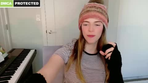 rose77782 online show from January 17, 7:16 pm