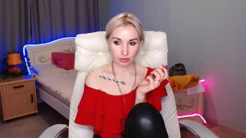 Snapshot of rose__shine chatting on December 3, 1:54 pm rose shine online show from December 3, 1:54 pm