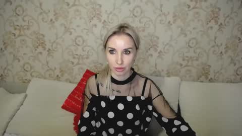 Snapshot of rose__shine chatting on January 8, 10:26 am rose shine online show from January 8, 10:26 am