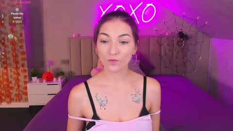 Kimberlly online show from November 5, 1:27 am