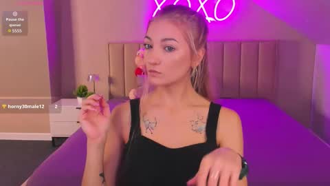 Kimberlly online show from November 20, 12:33 am