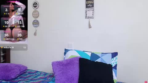 rose_towers4 online show from November 20, 9:14 pm