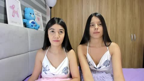 Rose y Miah online show from April 4, 3:05 am