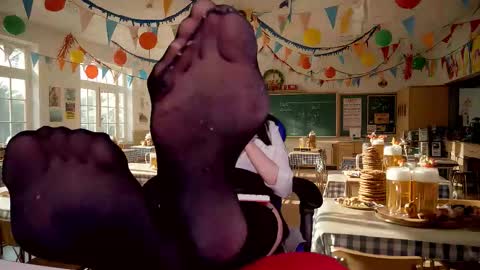 Snapshot of roseblooom chatting on October 3, 4:48 pm Rosebloom online show from October 3, 4:48 pm