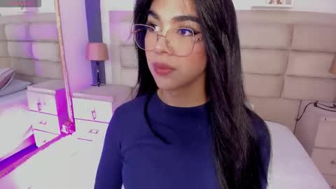 Rose online show from October 12, 1:54 pm