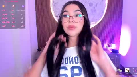 Snapshot of rosecassie chatting on July 12, 1:24 pm Rose online show from July 12, 1:24 pm