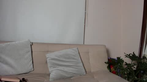 Snapshot of roselinedior chatting on December 31, 2:47 pm Lyla OF roselinedior online show from December 31, 2:47 pm