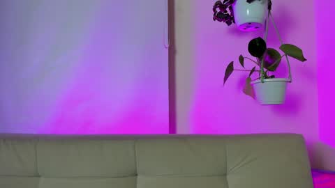 Snapshot of roselinedior chatting on January 16, 6:37 pm Lyla OF roselinedior online show from January 16, 6:37 pm