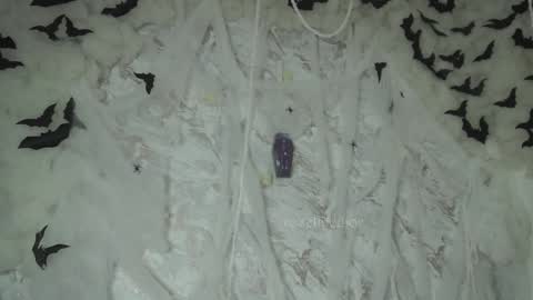 Snapshot of roselinedior chatting on October 15, 11:43 am Lyla OF roselinedior online show from October 15, 11:43 am
